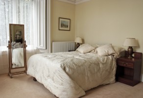 Newhall Flat 1: Self-catering West End of Glasgow