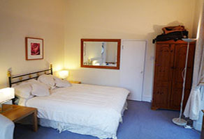 Newhall Flat 5: Self-catering West End of Glasgow