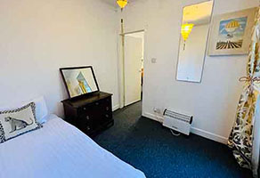 Newhall Flat 9: Self-catering West End of Glasgow