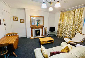Newhall Flat 9: Self-catering West End of Glasgow